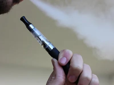 Hol dir die Al Fakher 30K Hypermax – dein zuverlässiger Begleiter für langen Dampfgenuss