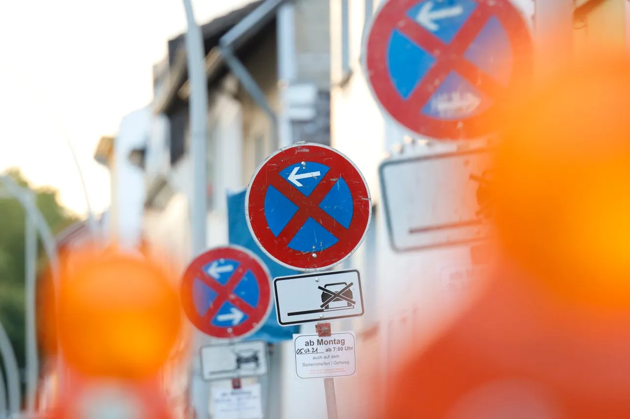 Halteverbotszone Düsseldorf für Baustellen: Einfach Beantragen