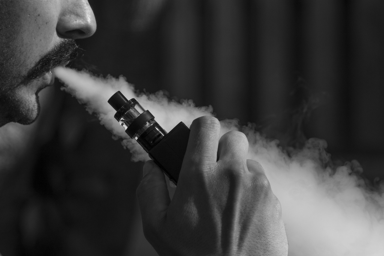 Hol dir die Al Fakher 30K Hypermax – dein zuverlässiger Begleiter für langen Dampfgenuss