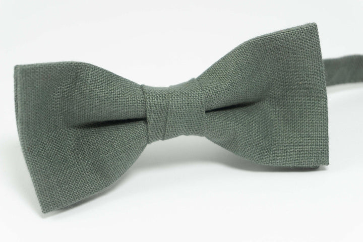 Entdecke die Eleganz der Grüne Fliegen: Hochwertige Stoffe und Einzigartige Designs